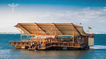 Leve ao Rio - 4 (Café da manhã no Flutuante da Urca, Espaço Cultural da Marinha, Ilha Fiscal e Passeio marítimo pela Baía de Guanabara)